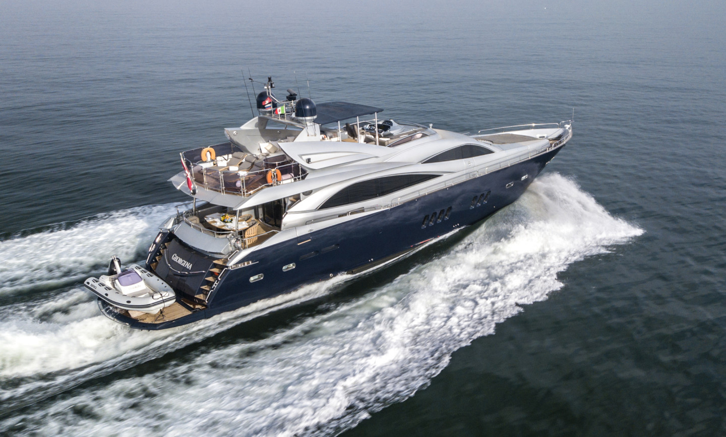 Yacht MR SEA, Sunseeker 90 Superyacht CHARTERWORLD Luxury Superyacht